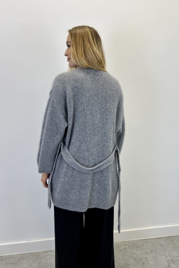 SWETER WIĄZANY